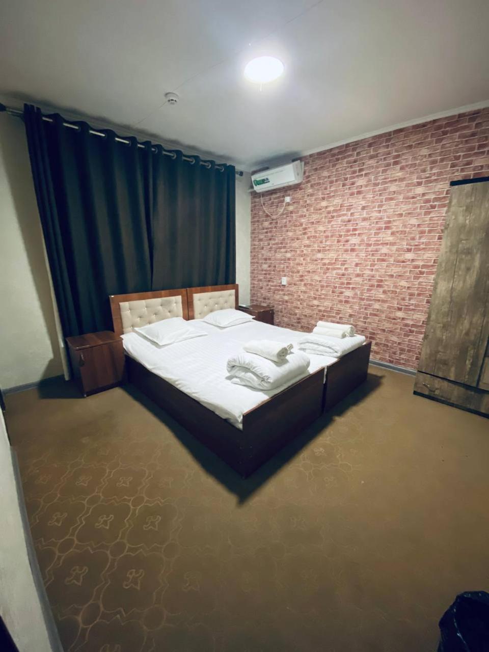 Old Inn Hostel Tashkent Exterior photo